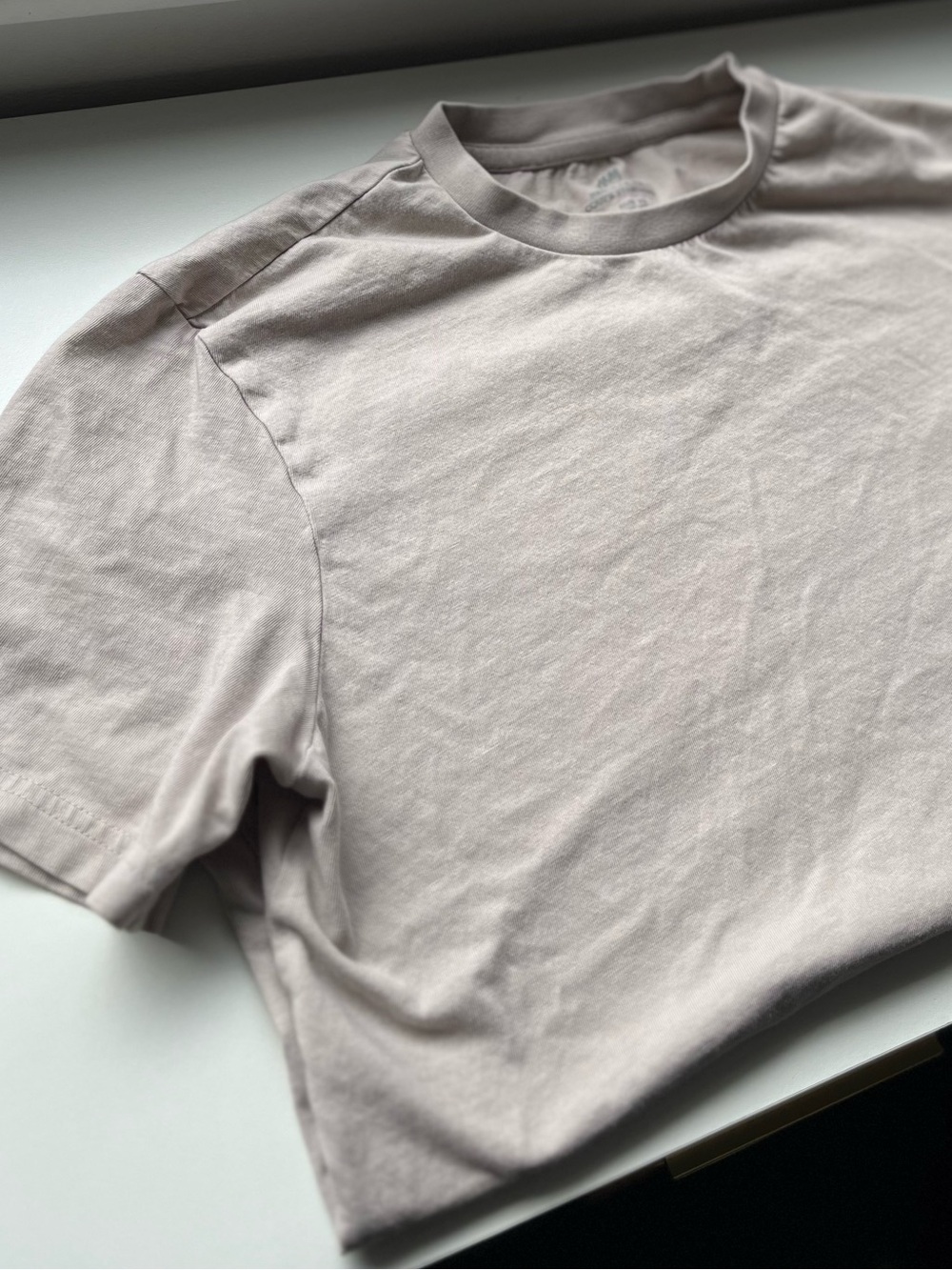 H&M Crewneck T-Shirt in Pale Taupe XS men’s unisex or youth